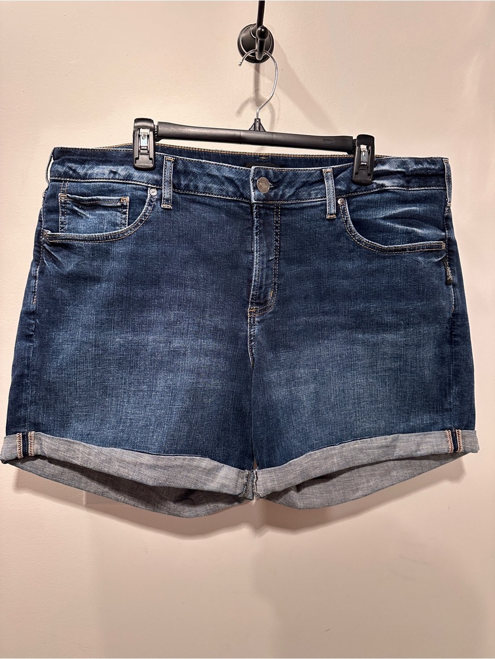 Silver Jeans Classic Blue Rolled Cuff Denim Shorts Size 18